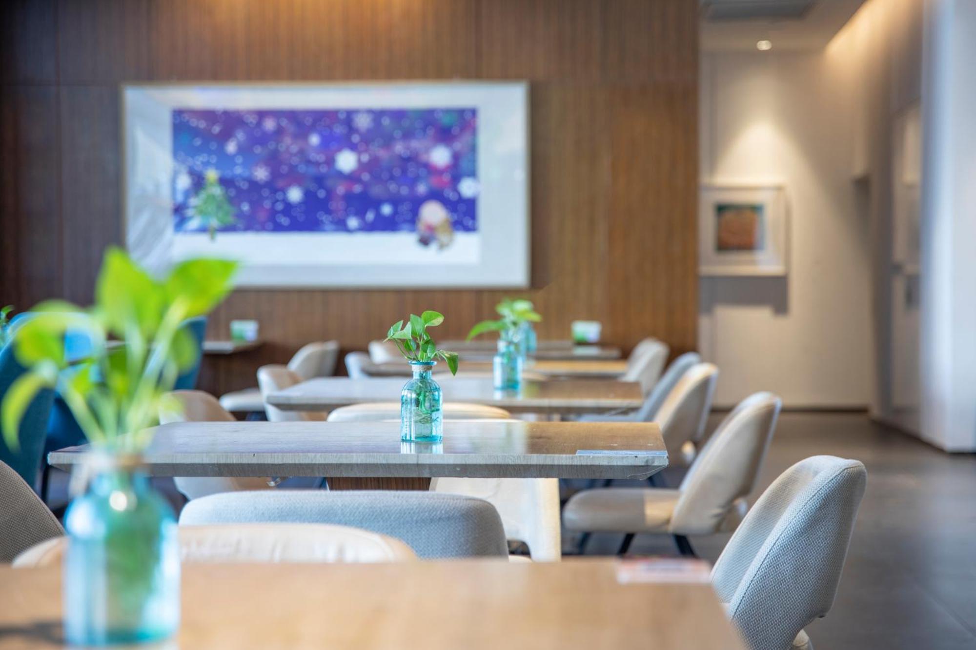 Minimax Hotel Shanghai Szungcsiang Kültér fotó
